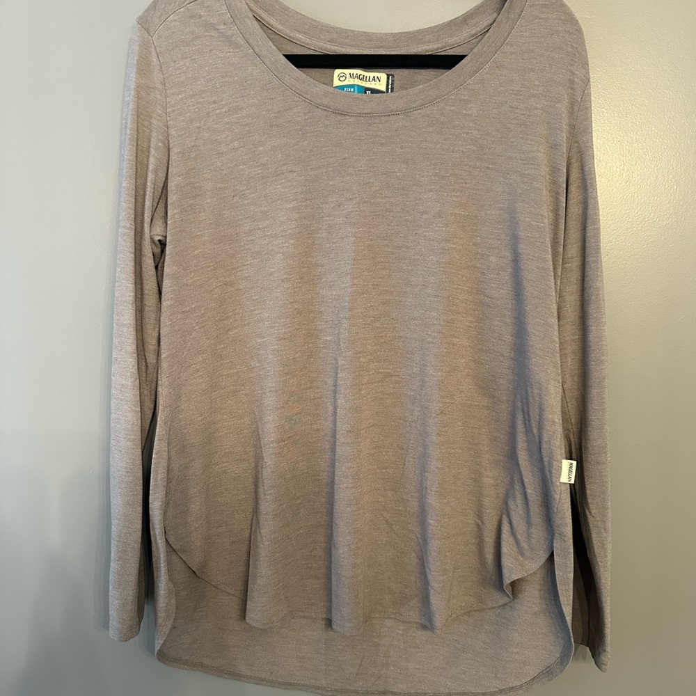 Magellan Gray Long Sleeve Top